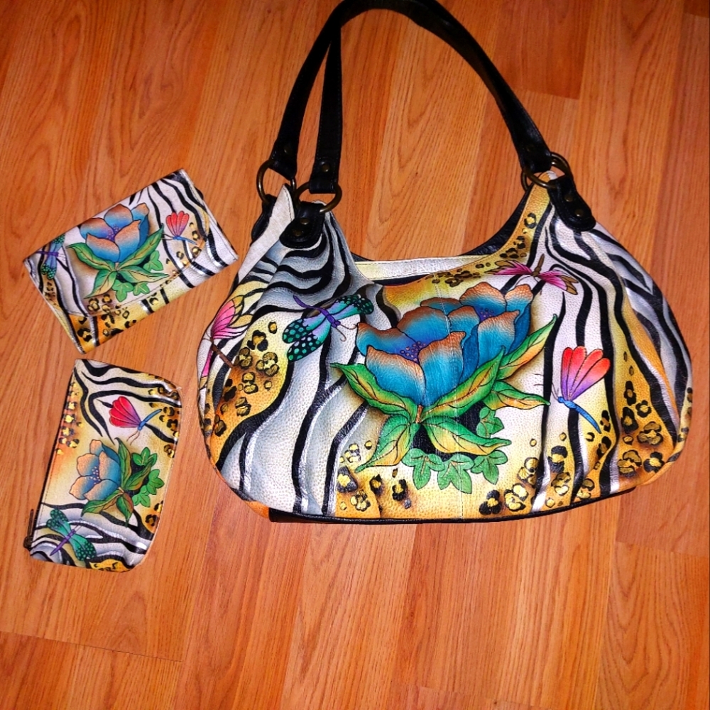 Anushka purse wallet and makeup pouch